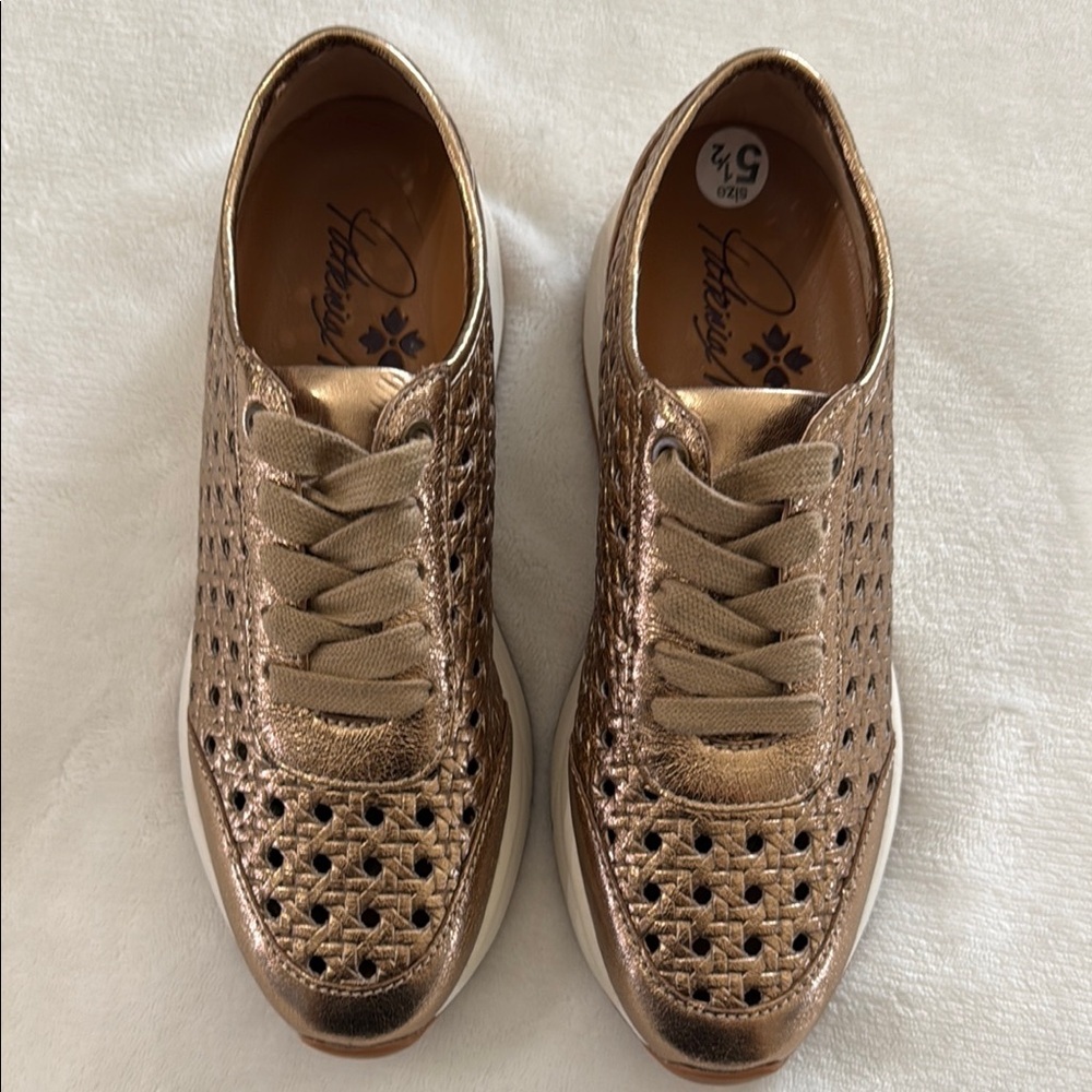 Patricia Nash Women's Metallic Sneakers